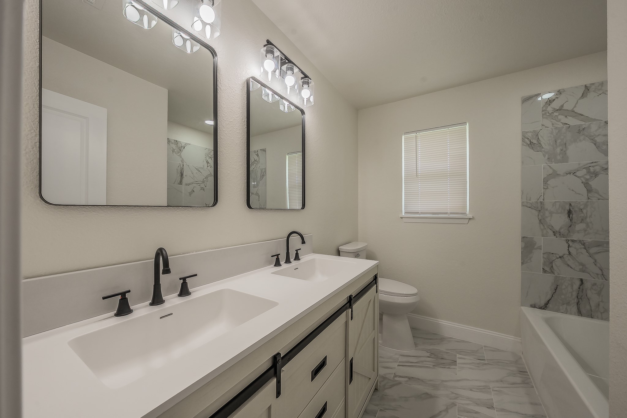 828 Glenda Drive Bedford TX 76022
