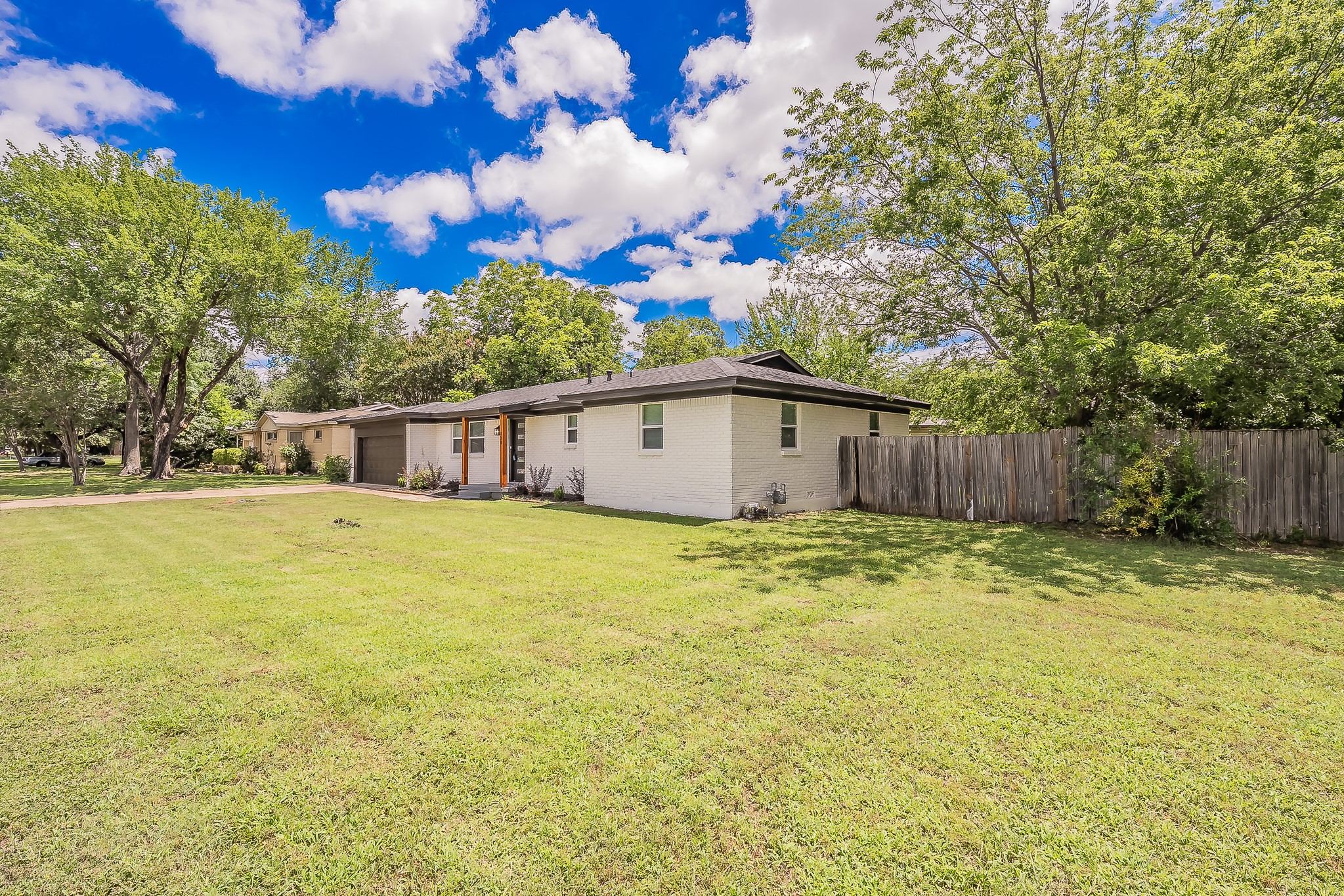 828 Glenda Drive Bedford TX 76022