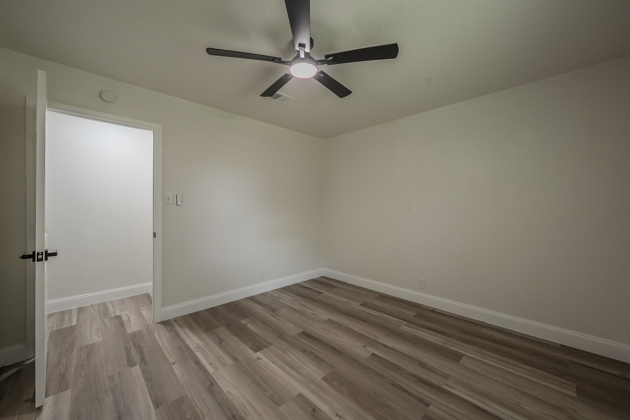828 Glenda Drive Bedford TX 76022