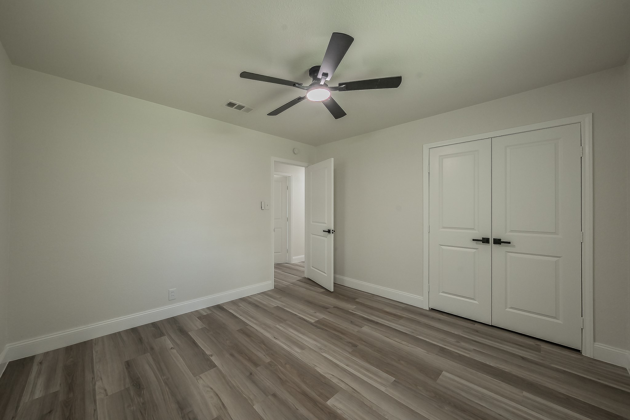 828 Glenda Drive Bedford TX 76022