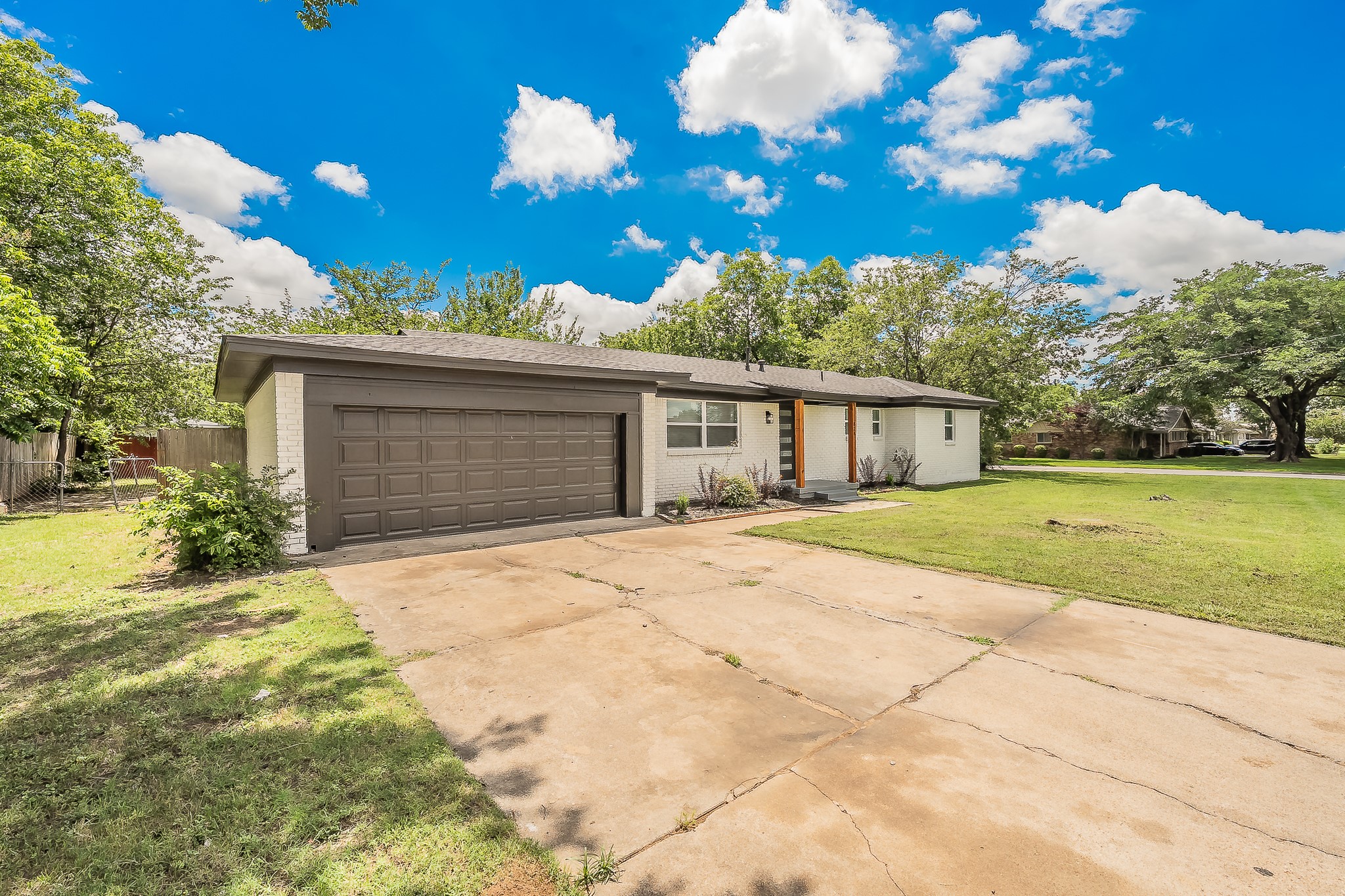 828 Glenda Drive Bedford TX 76022