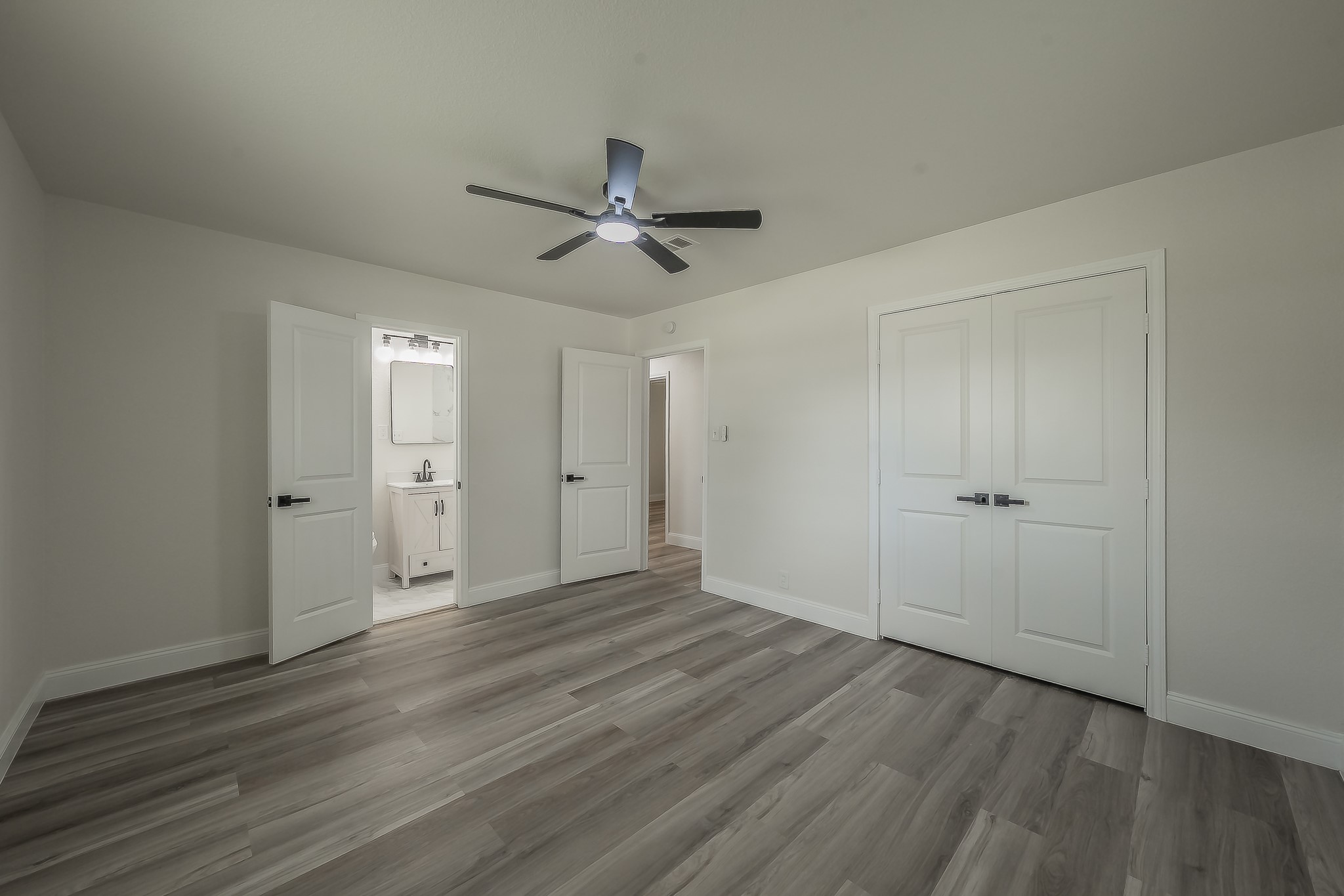828 Glenda Drive Bedford TX 76022