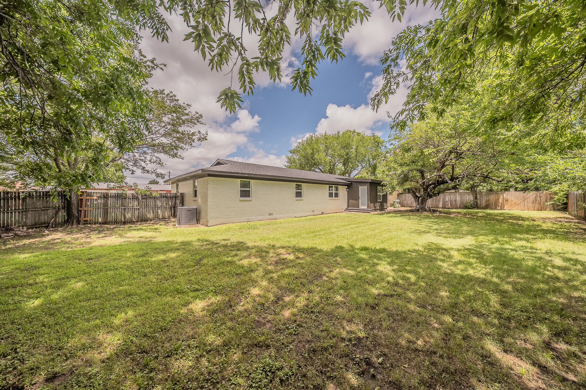 828 Glenda Drive Bedford TX 76022