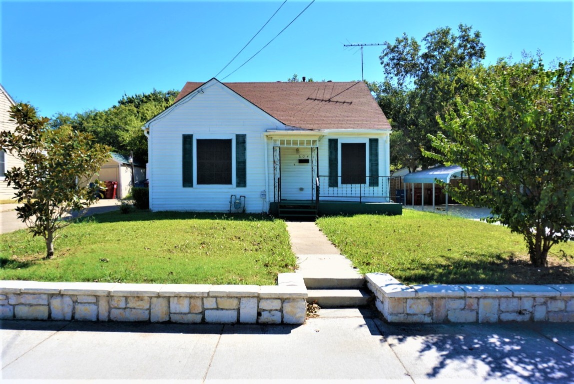 604 N Washington Street Farmersville TX 75442