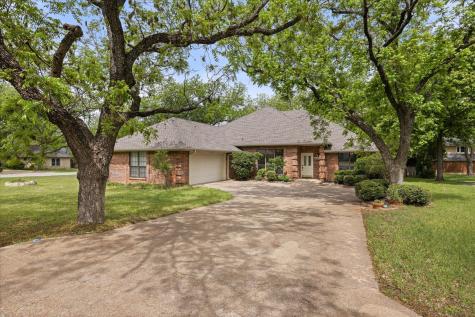 6023 Melrose Circle Granbury TX 76049