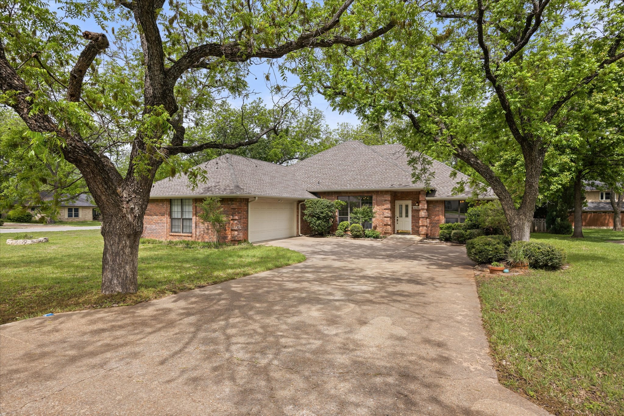 6023 Melrose Circle Granbury TX 76049