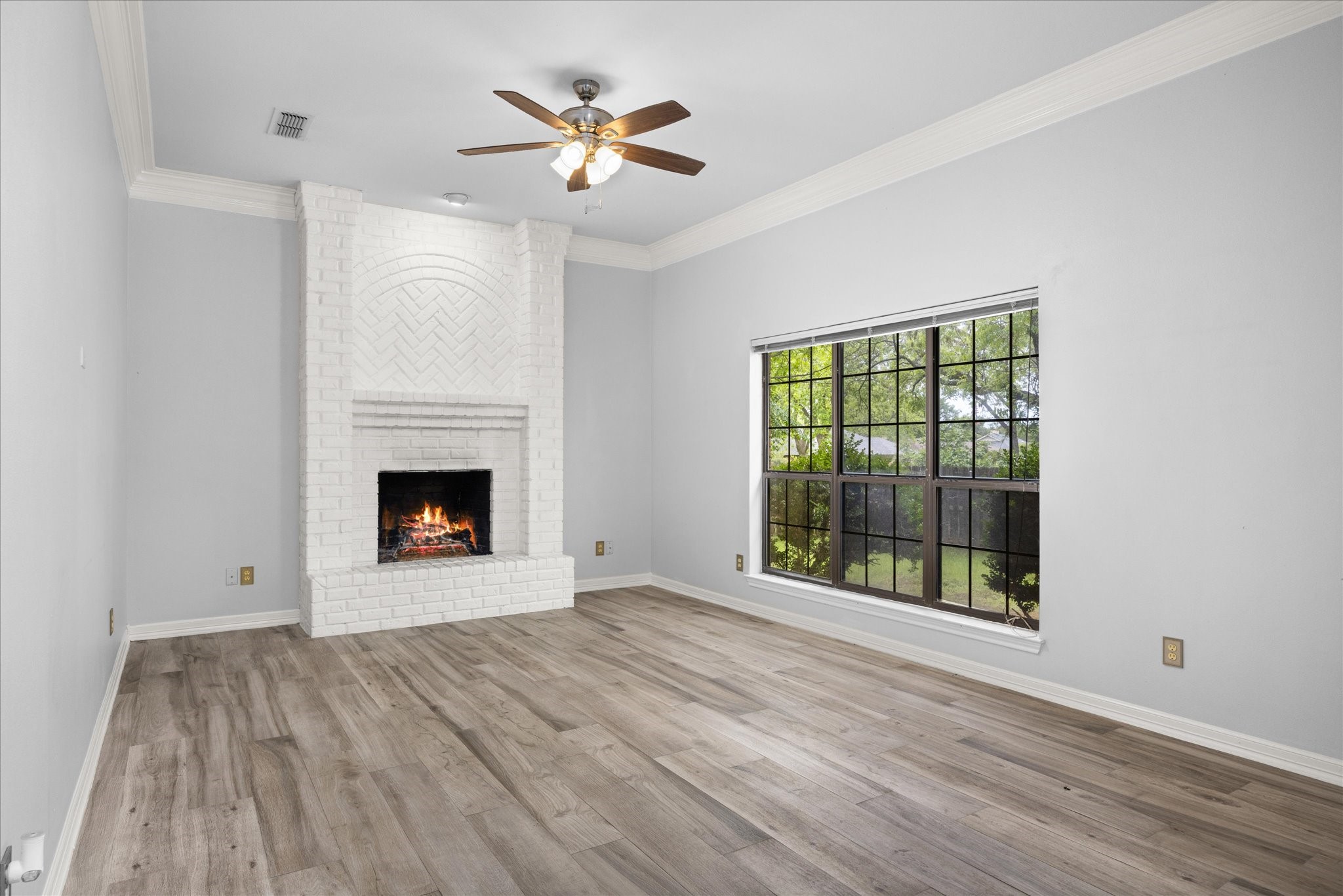 6023 Melrose Circle Granbury TX 76049