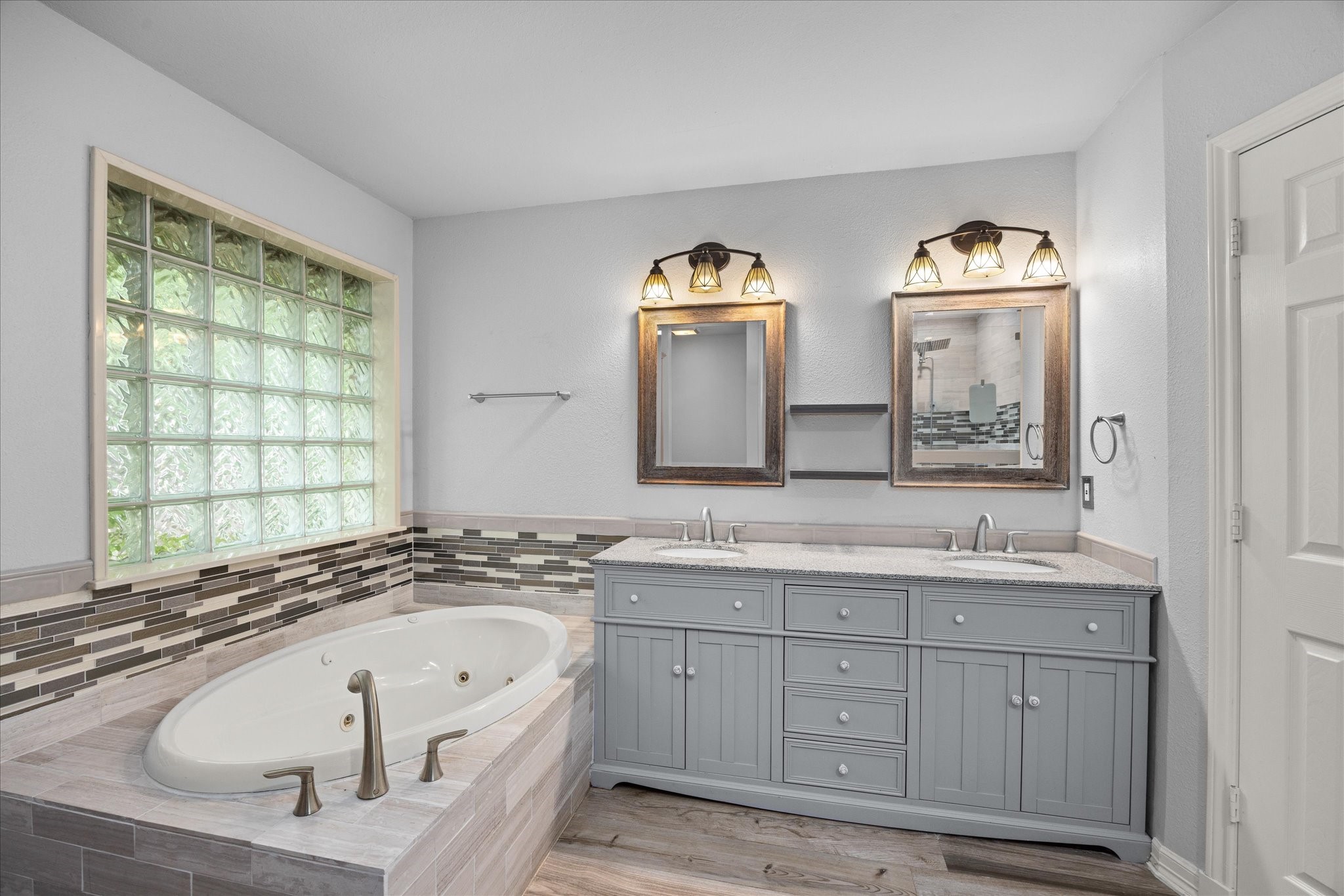 6023 Melrose Circle Granbury TX 76049