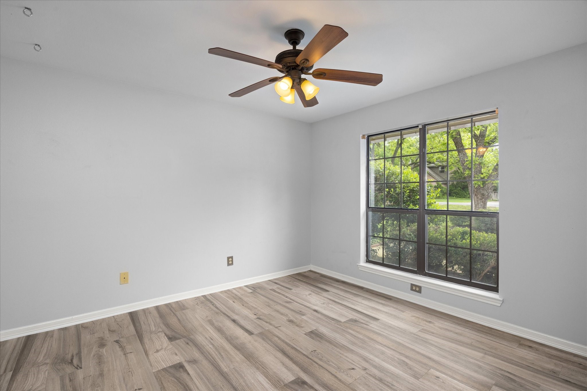 6023 Melrose Circle Granbury TX 76049