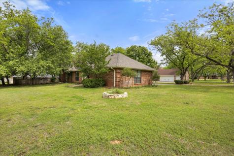6023 Melrose Circle Granbury TX 76049