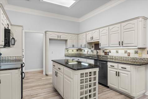 6023 Melrose Circle Granbury TX 76049