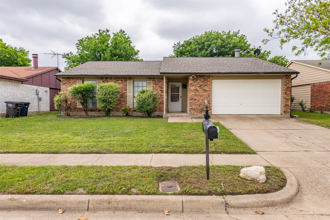 5917 Sidewinder Trail Fort Worth TX 76131