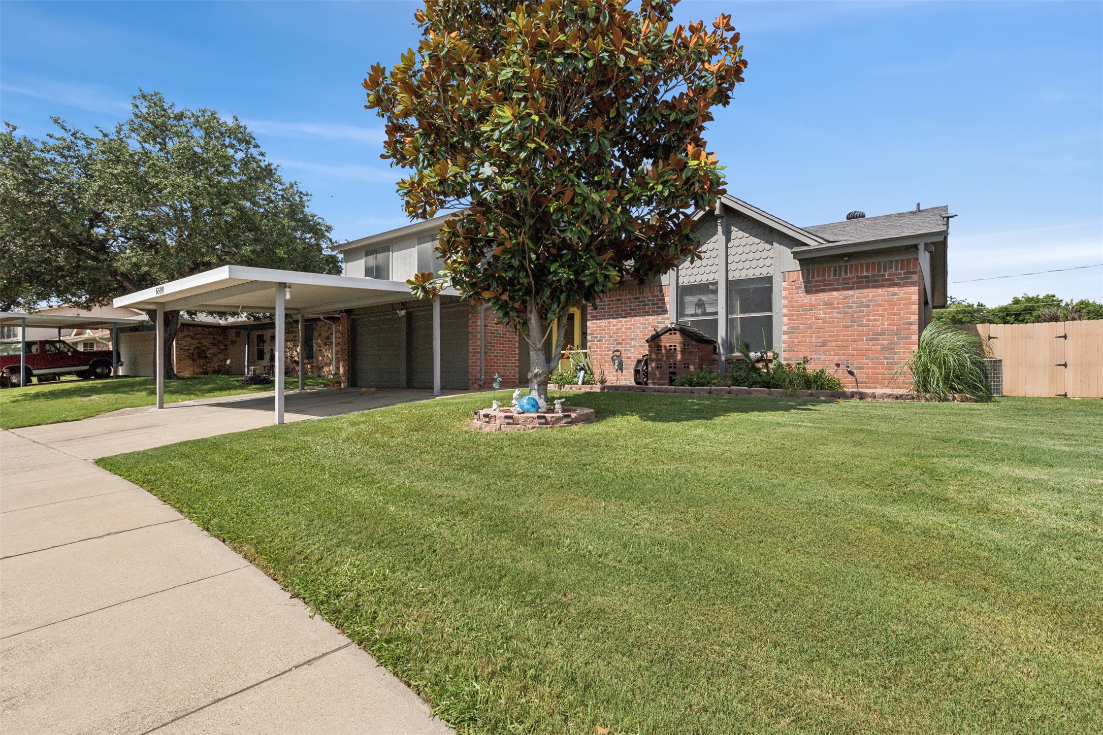 6500 Storm Drive Watauga TX 76148