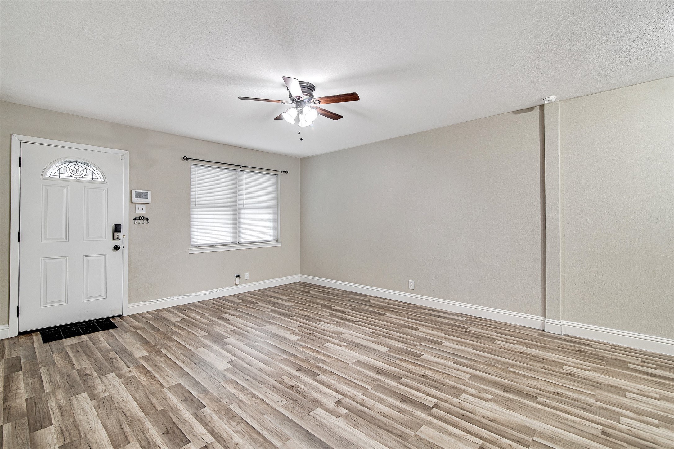 2127 E Mitchell Street Arlington TX 76010