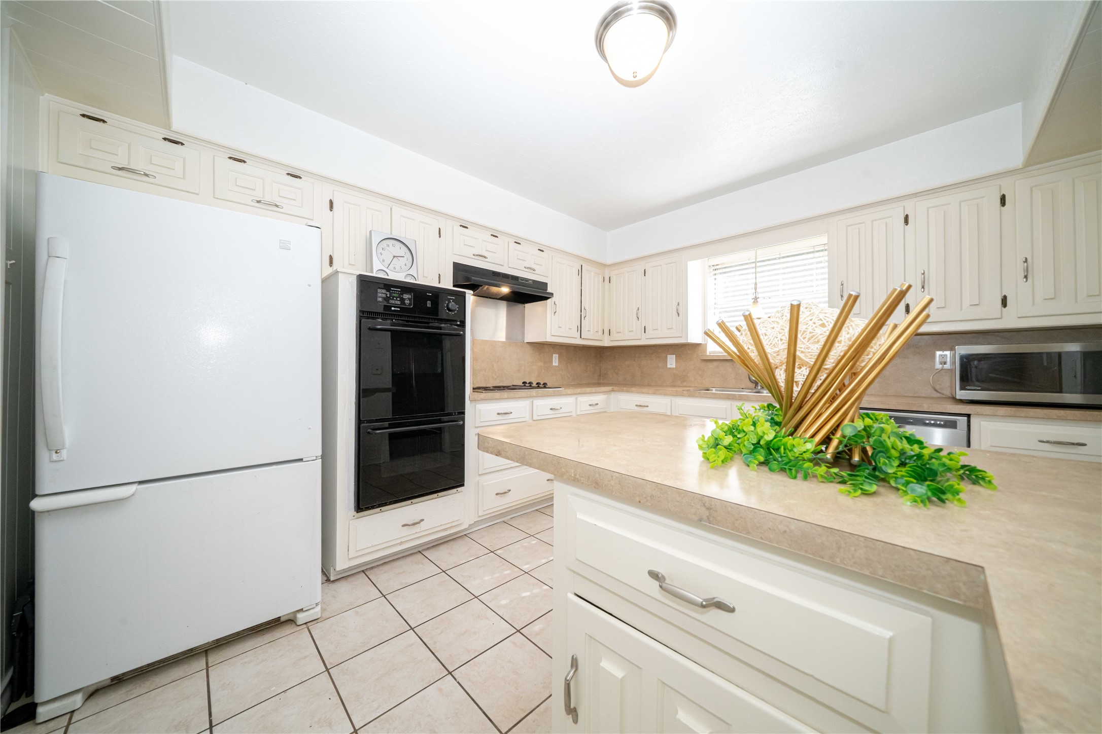 2916 Country Place Court Carrollton TX 75006