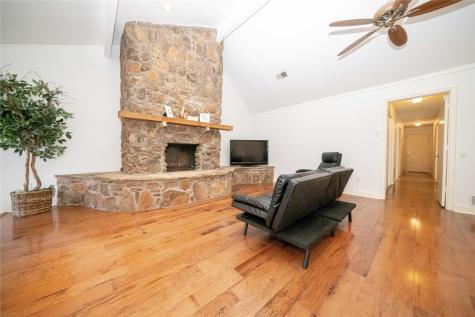 2916 Country Place Court Carrollton TX 75006