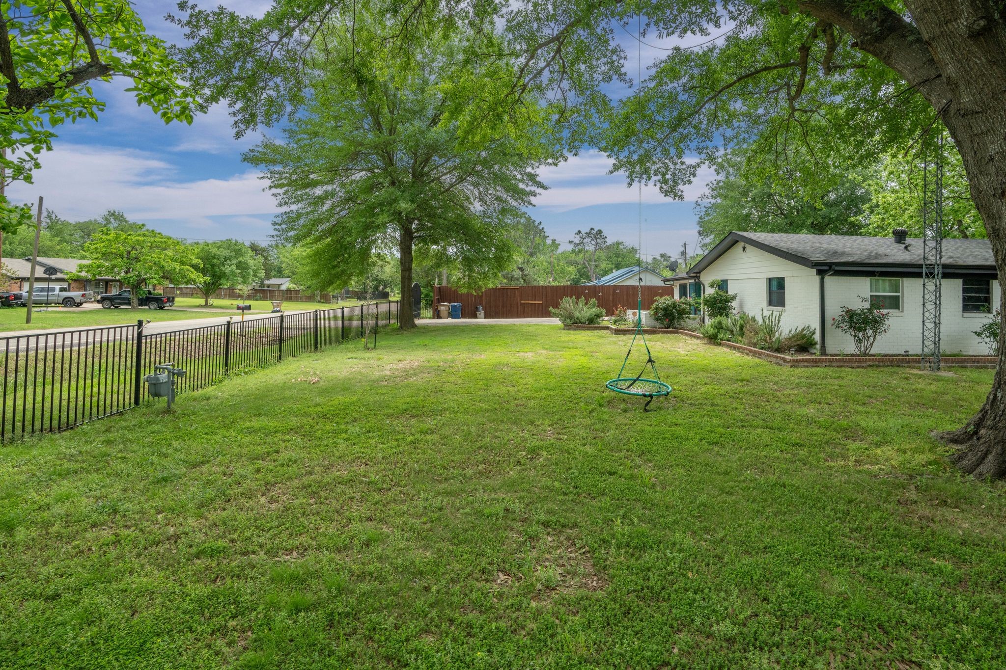965 Farm Road 900 N Saltillo TX 75478