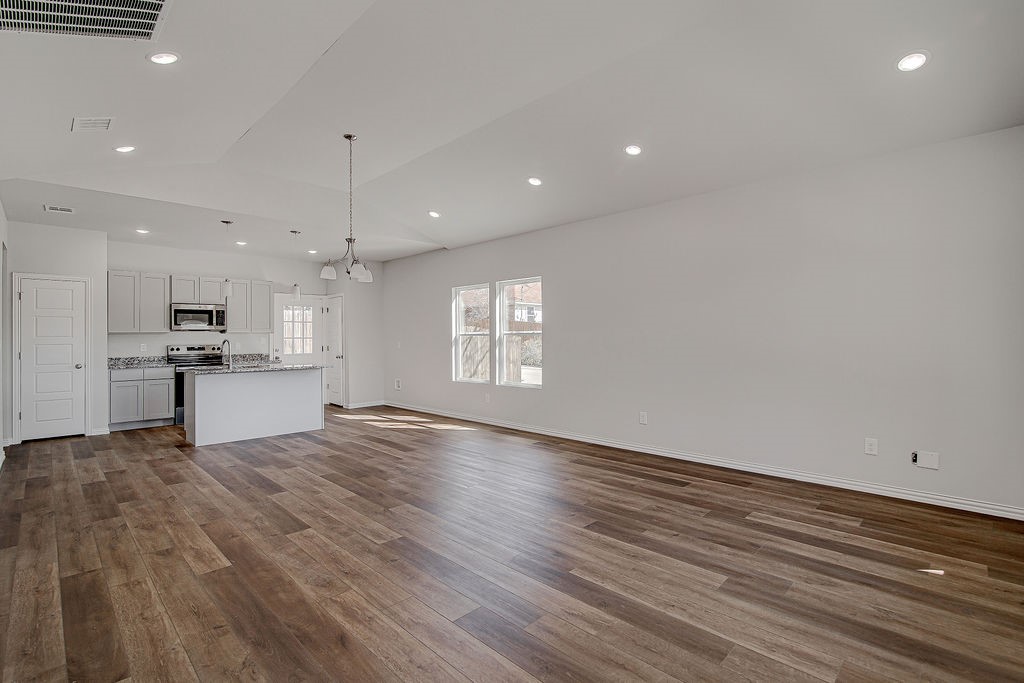 1649 E Terrell Avenue Fort Worth TX 76104