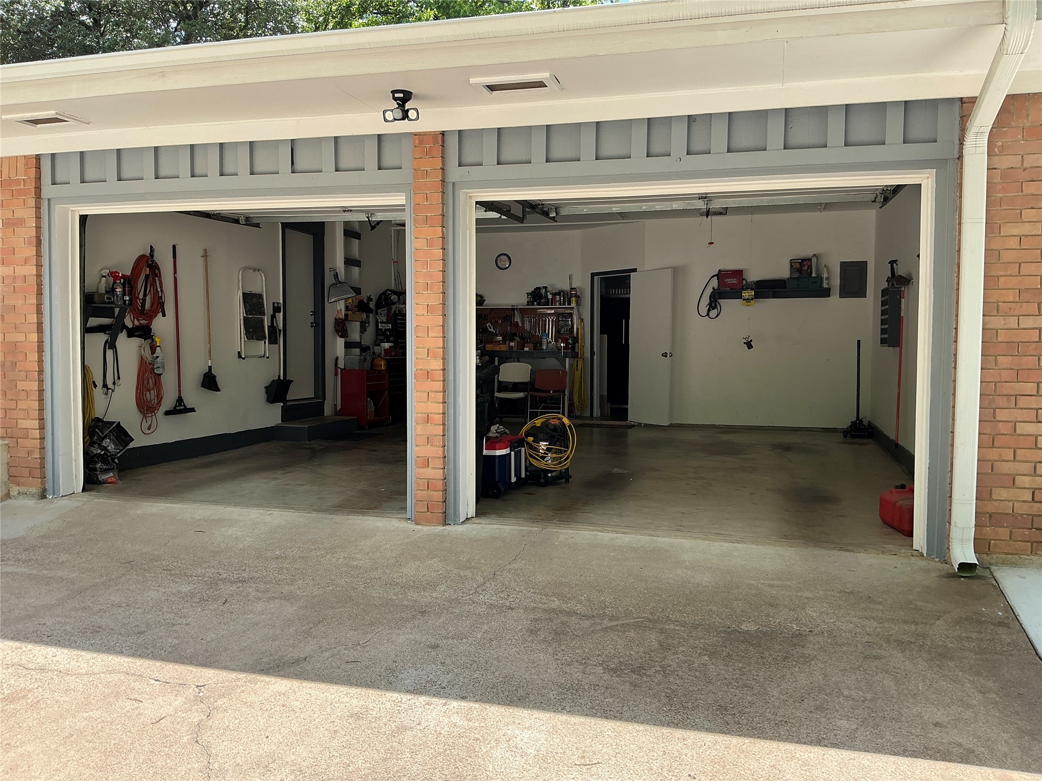 900 N Elm Street Comanche TX 76442