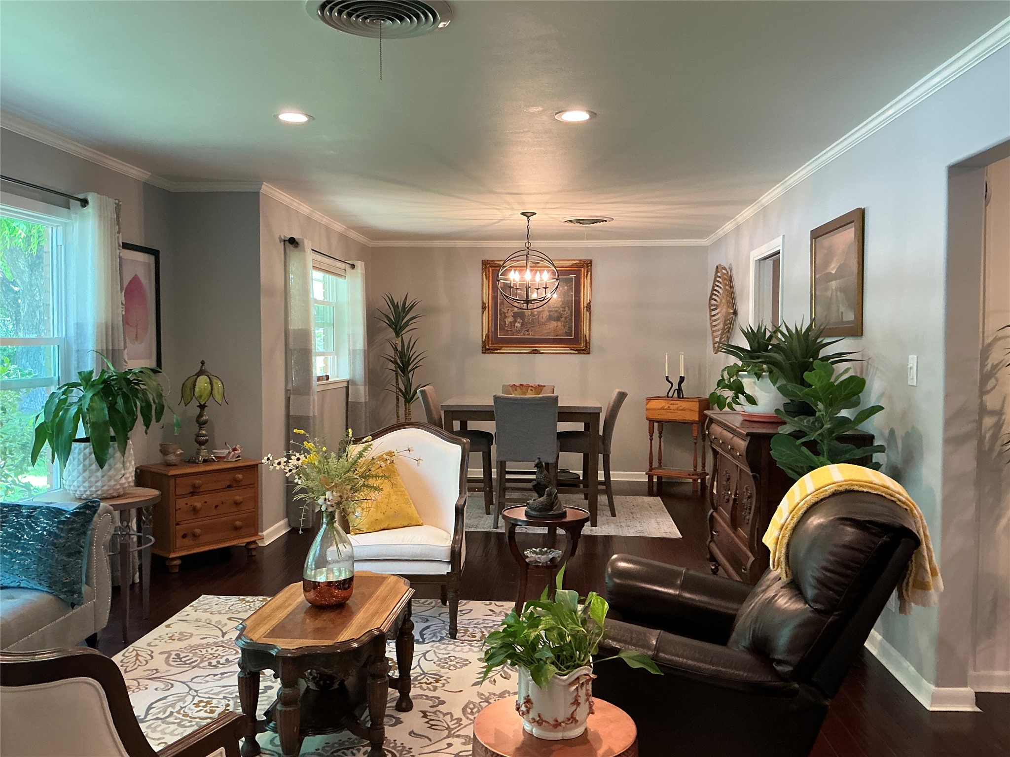 900 N Elm Street Comanche TX 76442