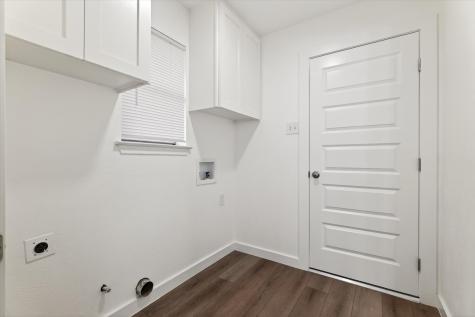 905 Bromwich Street Garland TX 75040