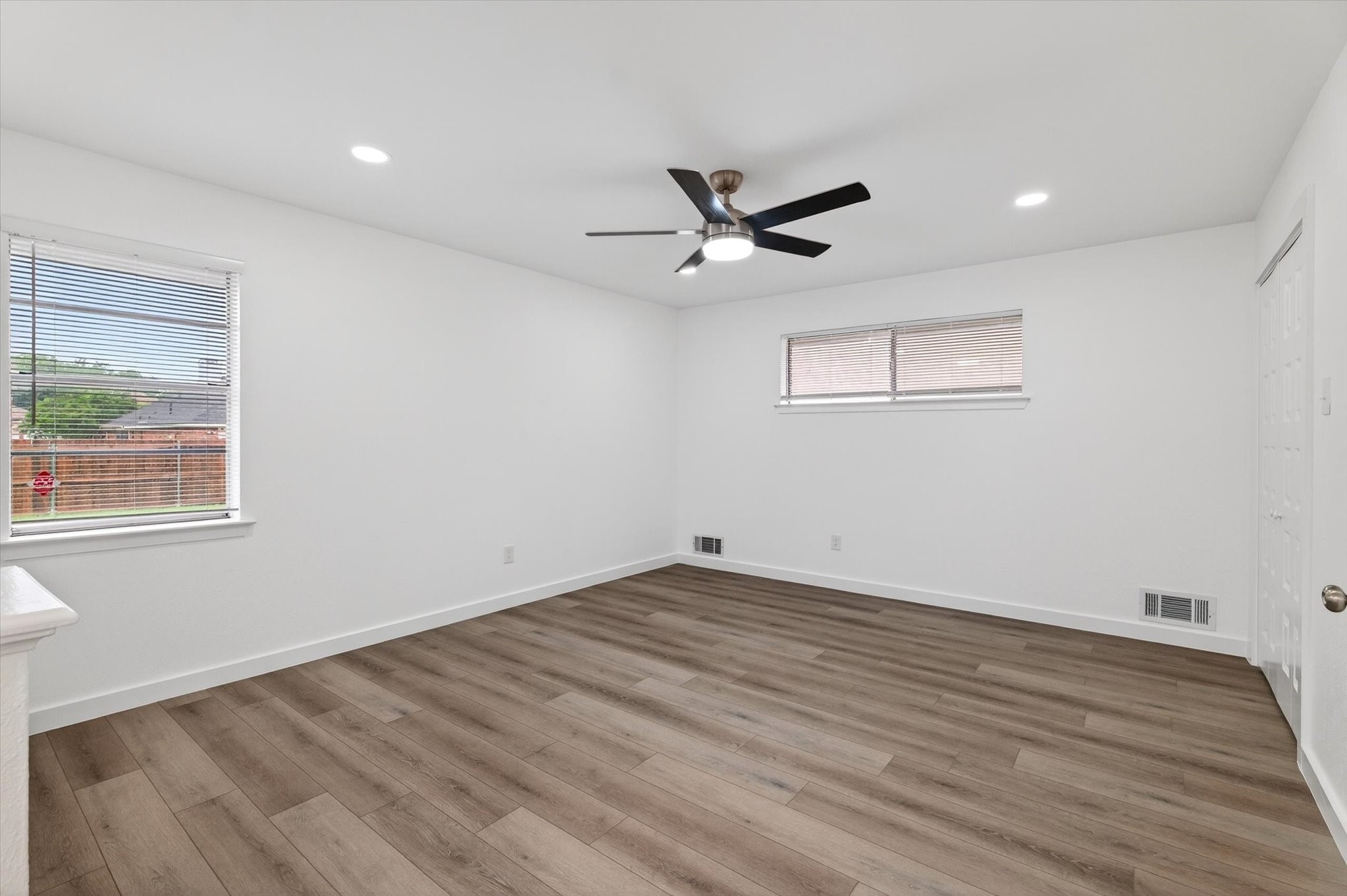 905 Bromwich Street Garland TX 75040