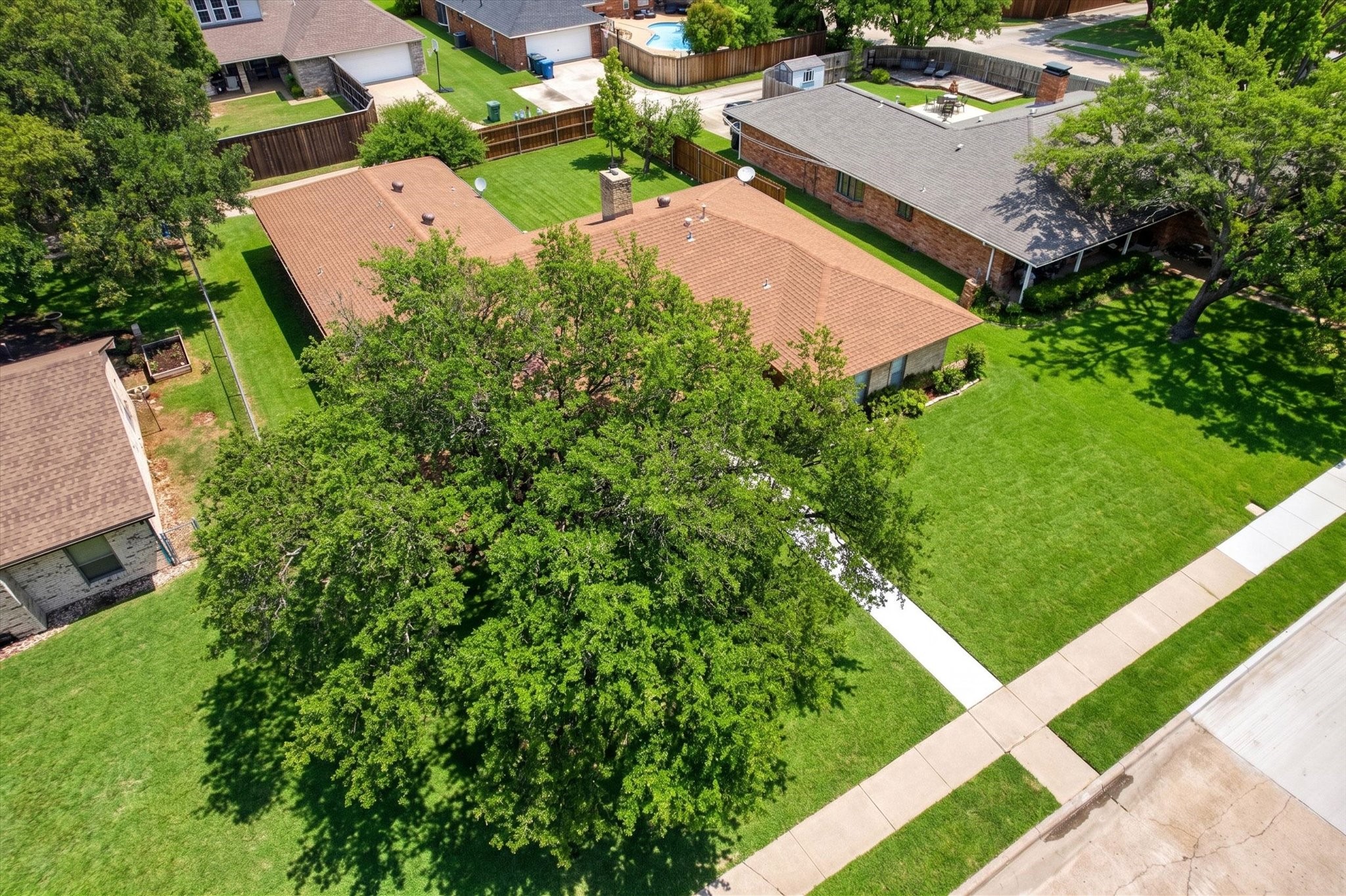 905 Bromwich Street Garland TX 75040