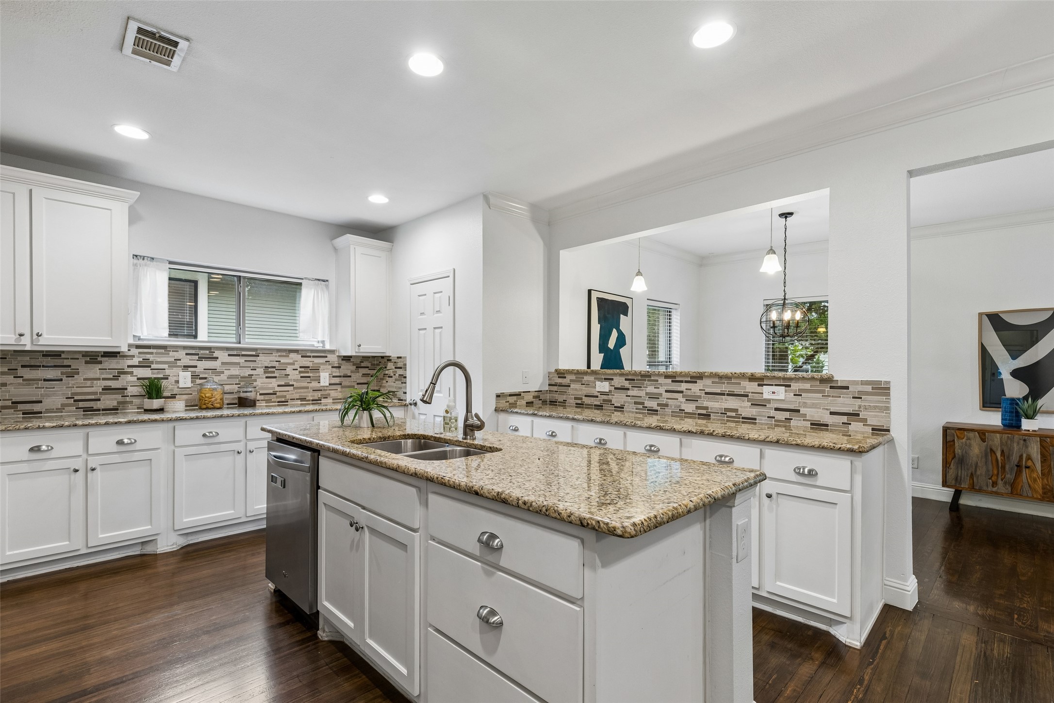 310 S Waverly Drive Dallas TX 75208