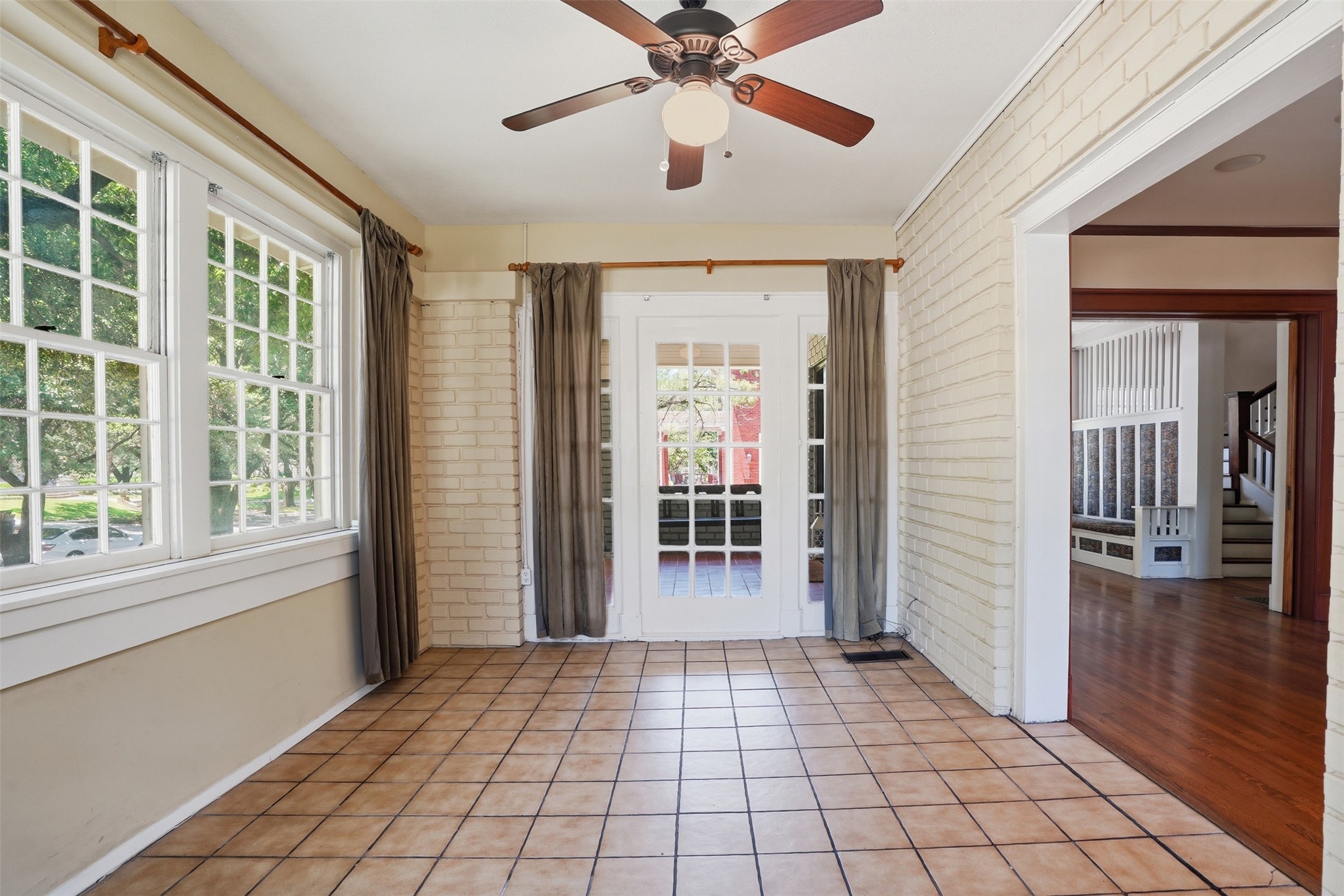 1208 Elizabeth Boulevard Fort Worth TX 76110