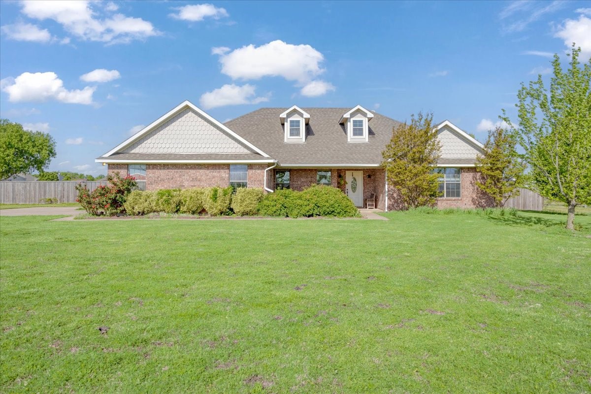 2457 Old Highway 6 Howe TX 75459