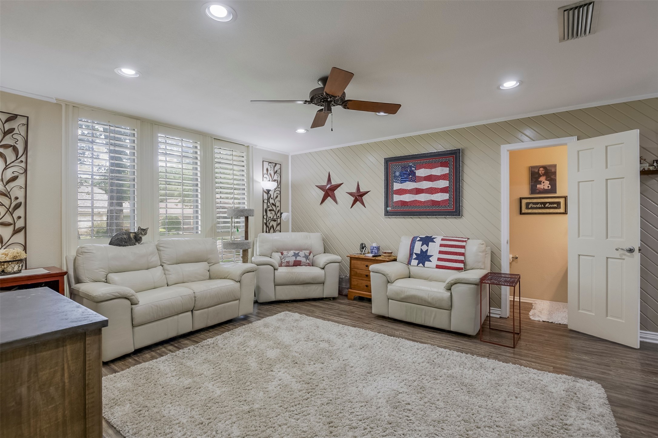 2010 Surrey Oaks Drive Arlington TX 76006