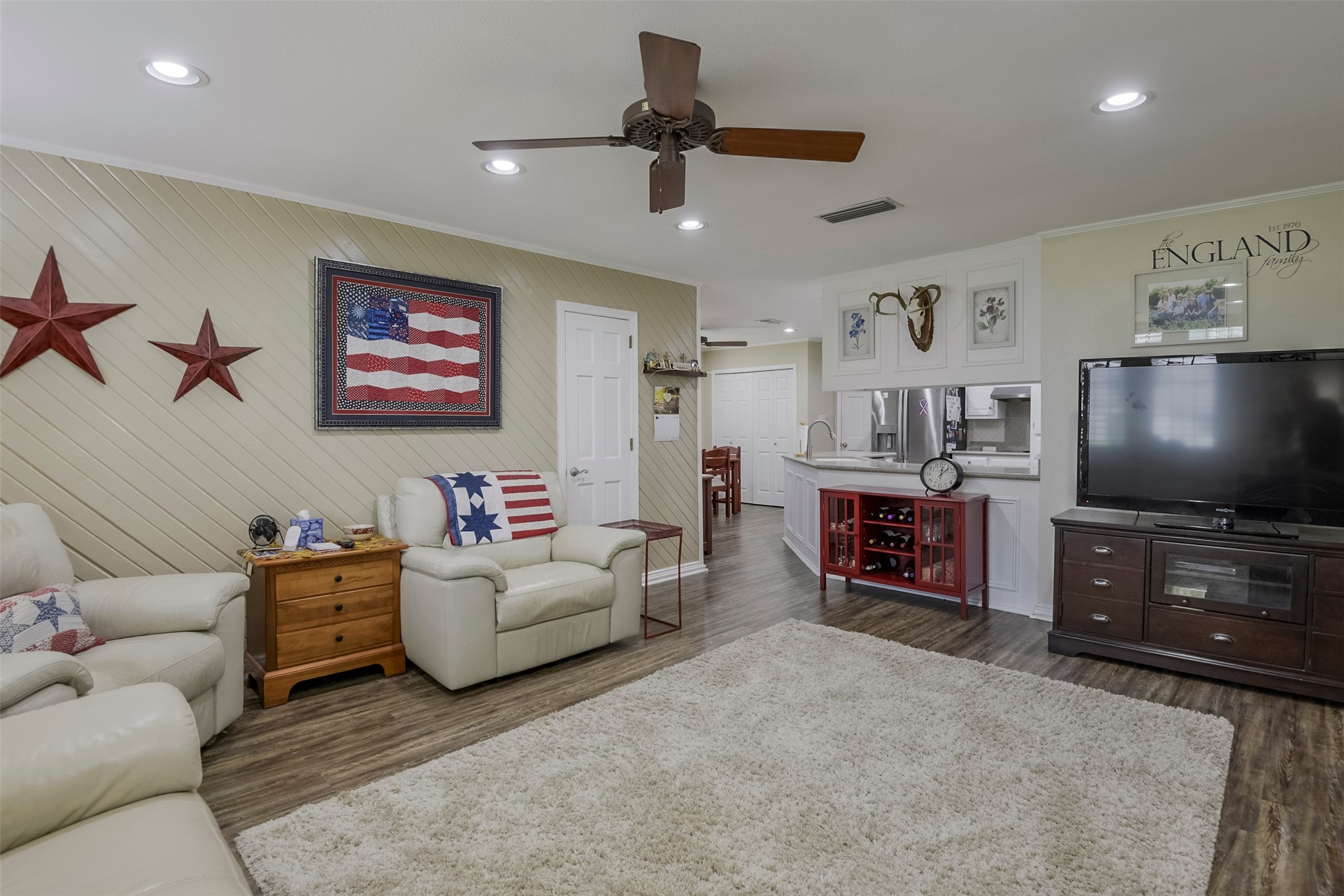 2010 Surrey Oaks Drive Arlington TX 76006