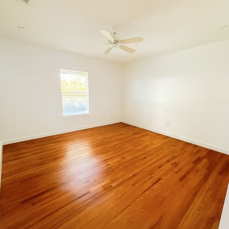 5907 Columbia Avenue Dallas TX 75214