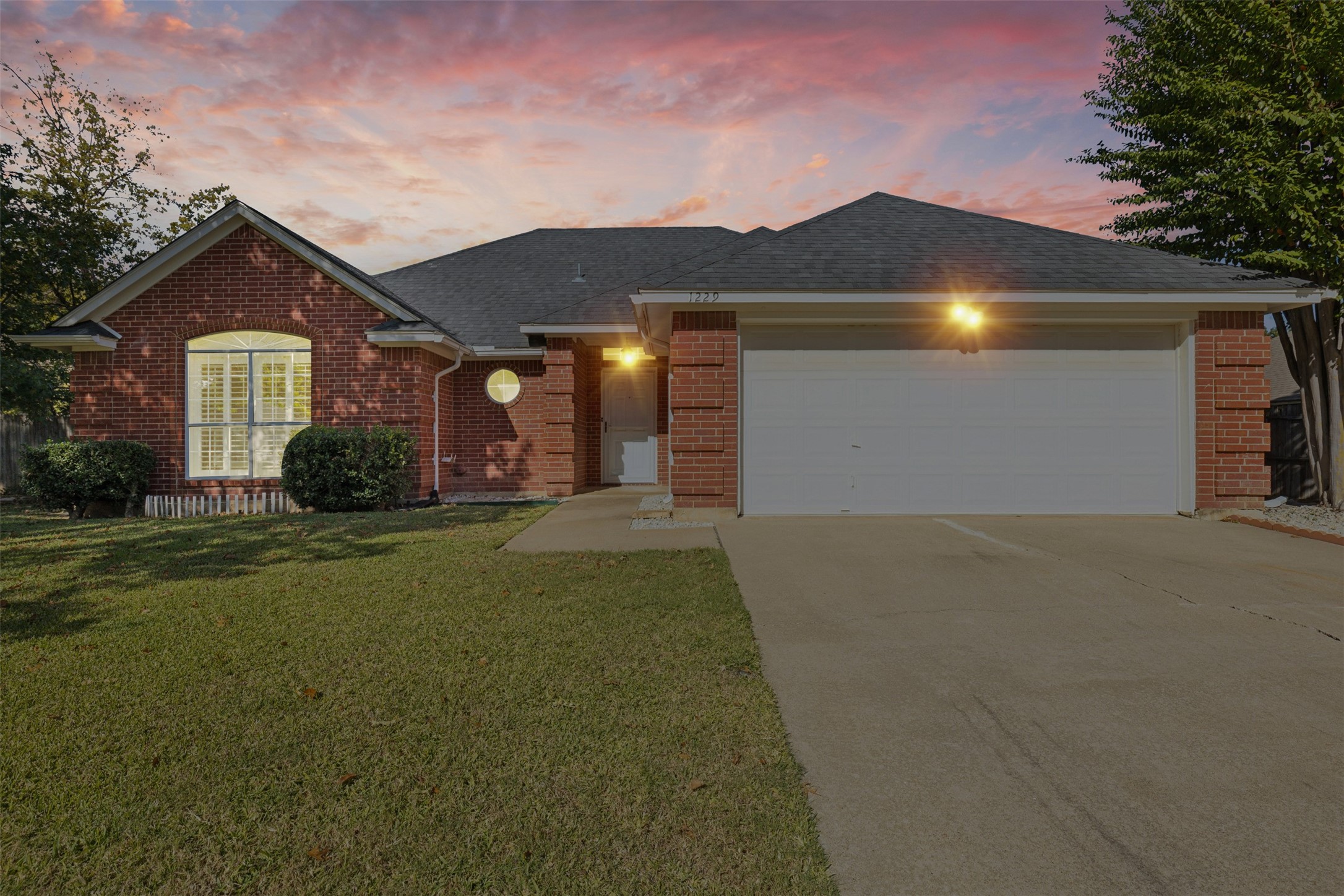 1229 Concho Drive Benbrook TX 76126
