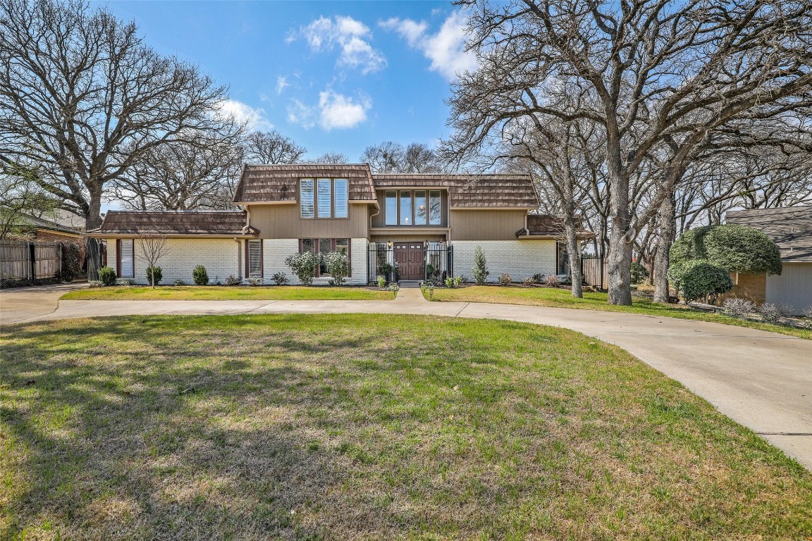 2220 Franklin Court Arlington TX 76011