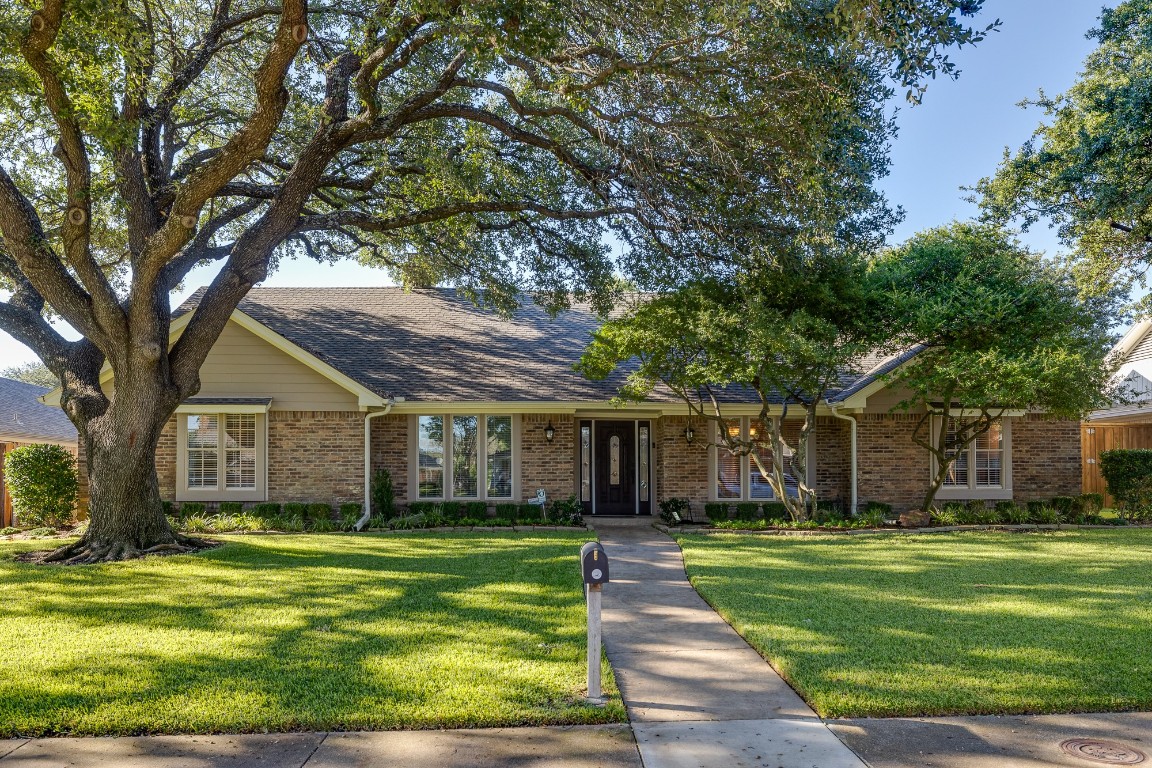 7708 Scotia Drive Dallas TX 75248