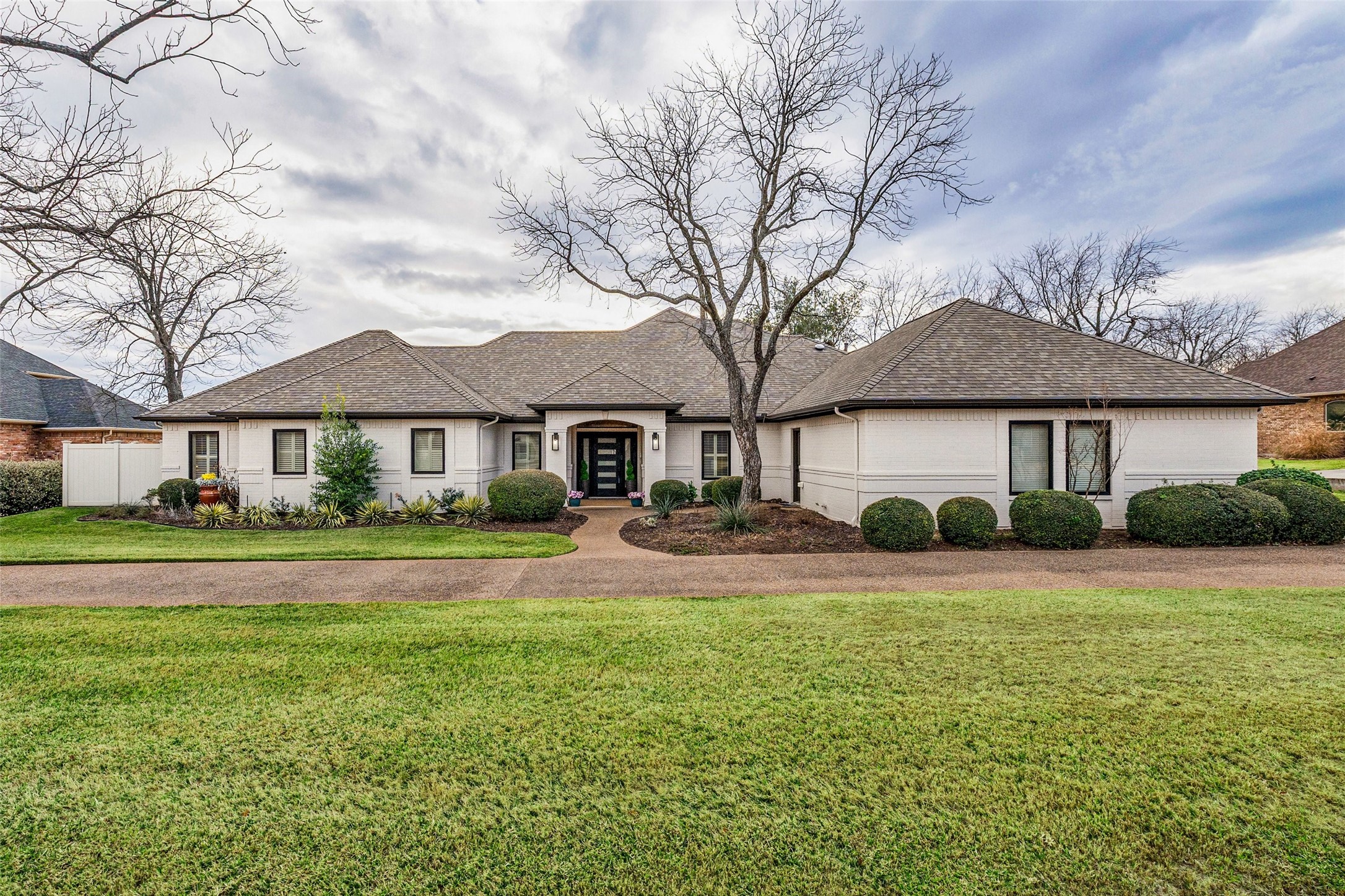 5605 Flagstick Drive Granbury TX 76049