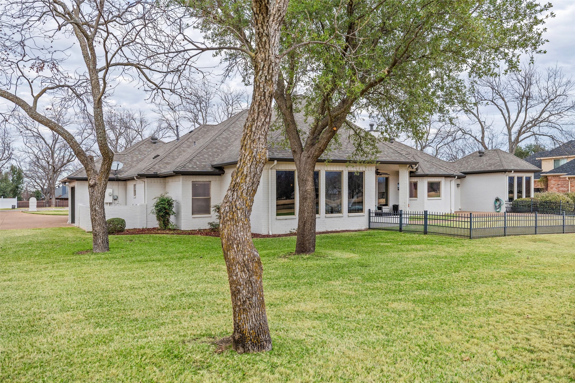5605 Flagstick Drive Granbury TX 76049