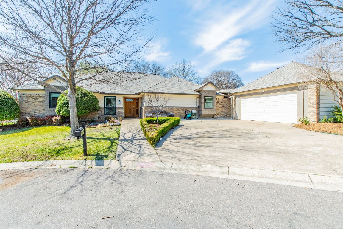 8541 Woodlake Circle Fort Worth TX 76179