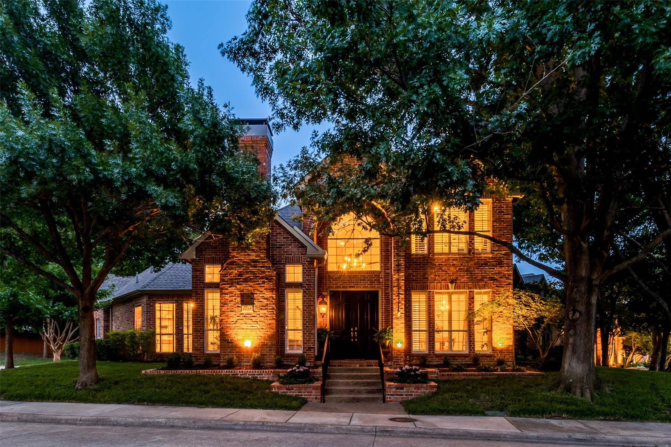 8648 Cherry Hill Drive Dallas TX 75243