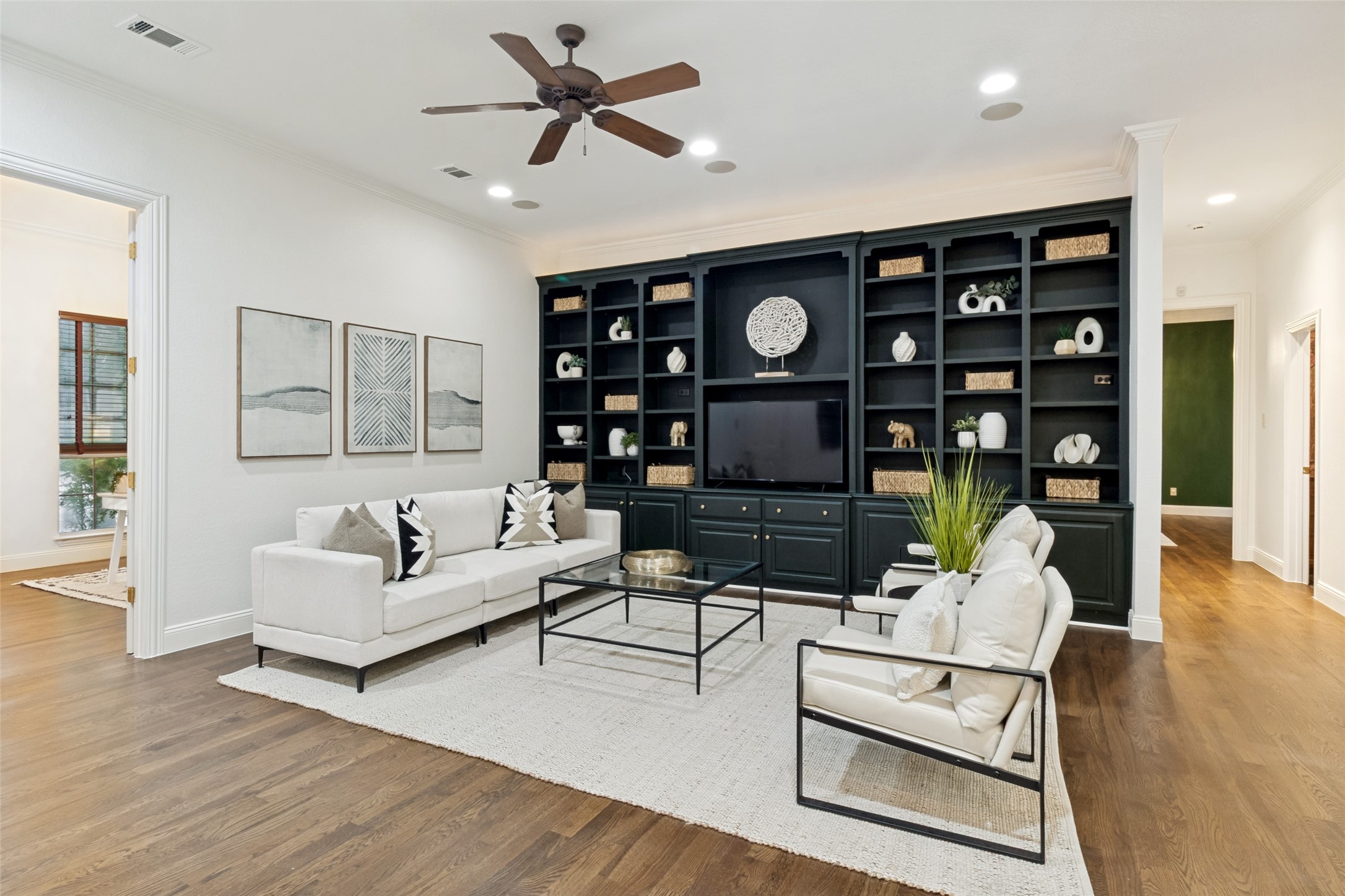 8648 Cherry Hill Drive Dallas TX 75243