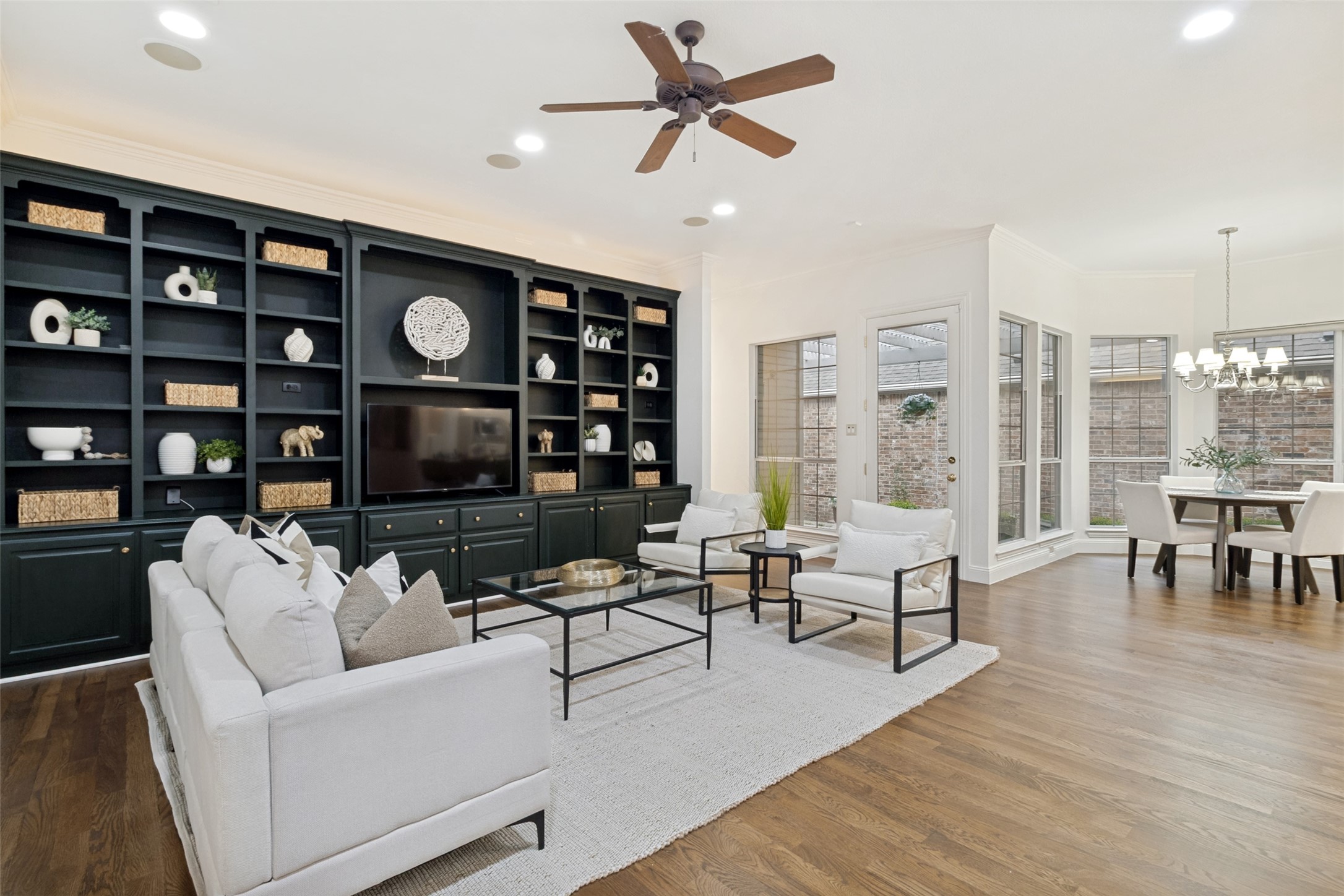 8648 Cherry Hill Drive Dallas TX 75243