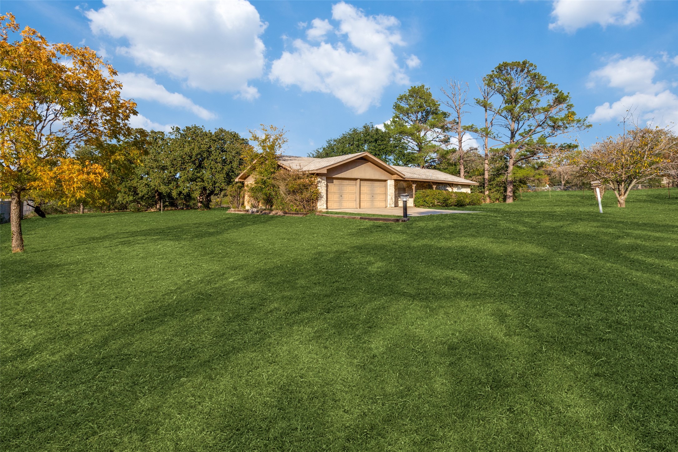 1425 - L Swiney Hiett Road Kennedale TX 76060