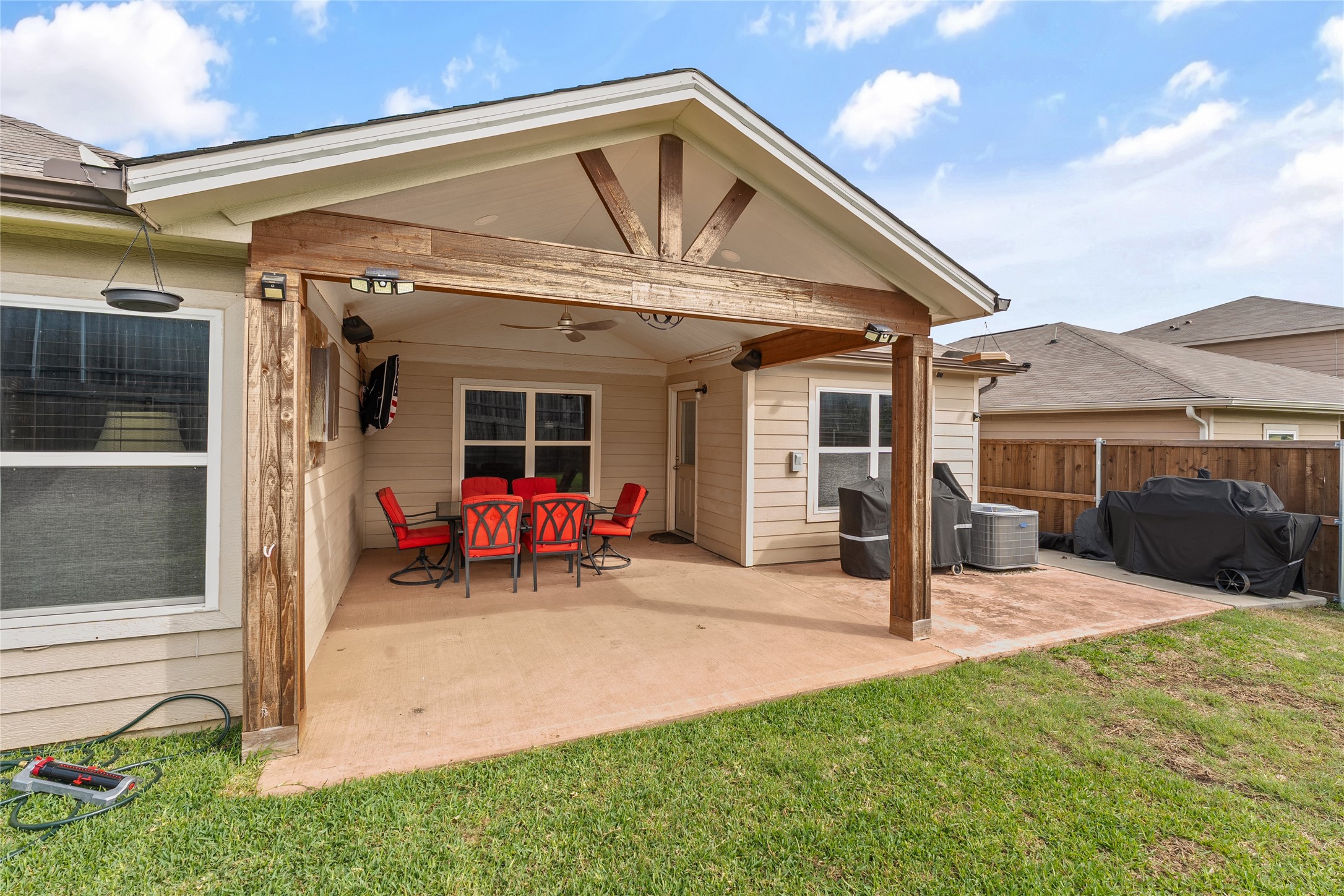 1314 Lucchese Lane Dallas TX 75253