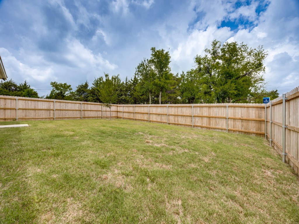 1409 Steadman Sherman TX 75092