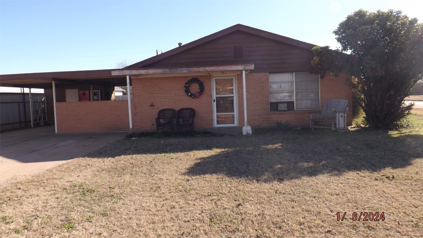 745 SW 1st Street Hamlin TX 79520