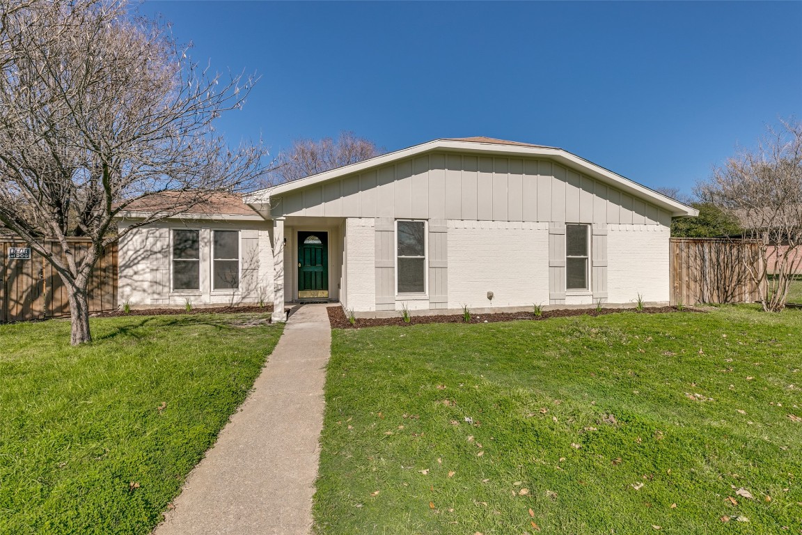 10839 Hayfield Drive Dallas TX 75238