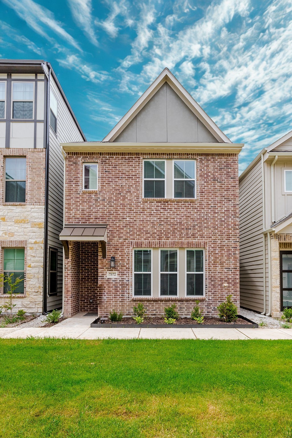 7572 Laburnam Road Dallas TX 75228