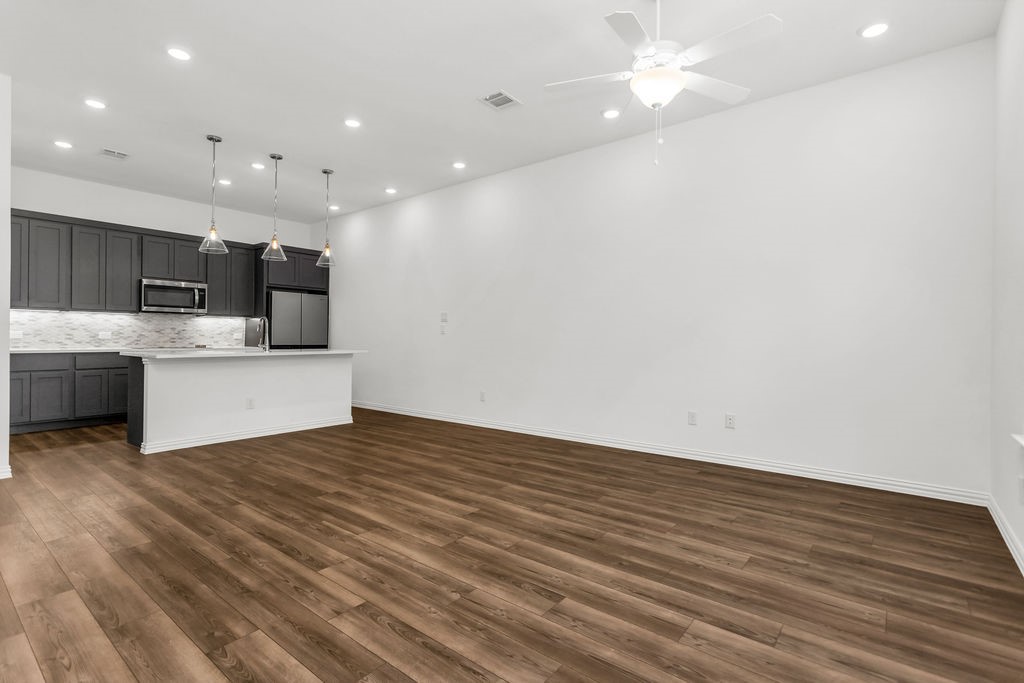 7572 Laburnam Road Dallas TX 75228