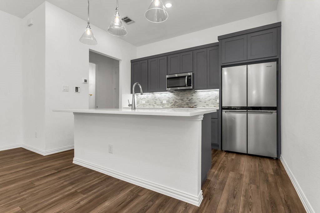 7572 Laburnam Road Dallas TX 75228